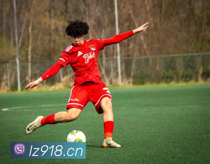 勇士主场力克湖人终结连败库里关键三分锁定胜局